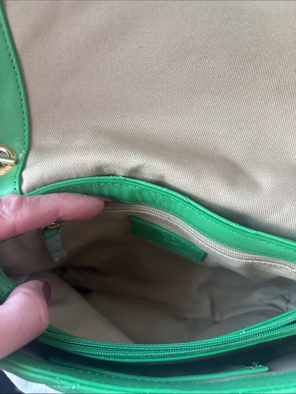 G by Giuliana Lambskin chain strap purse - Picture 7 of 7